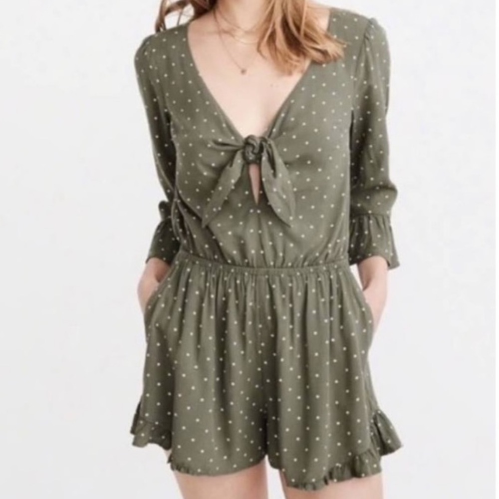 abercrombie green polka dot dress & Fitch Fit To Flatter NWT- Size XL The Saved Collection trend tie back detail Abercrombie Cream Polka Dot Midi